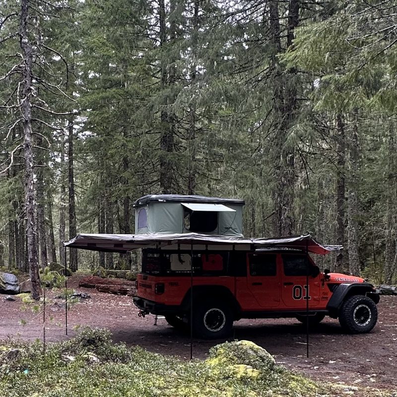 RoamRest Overland Jeep