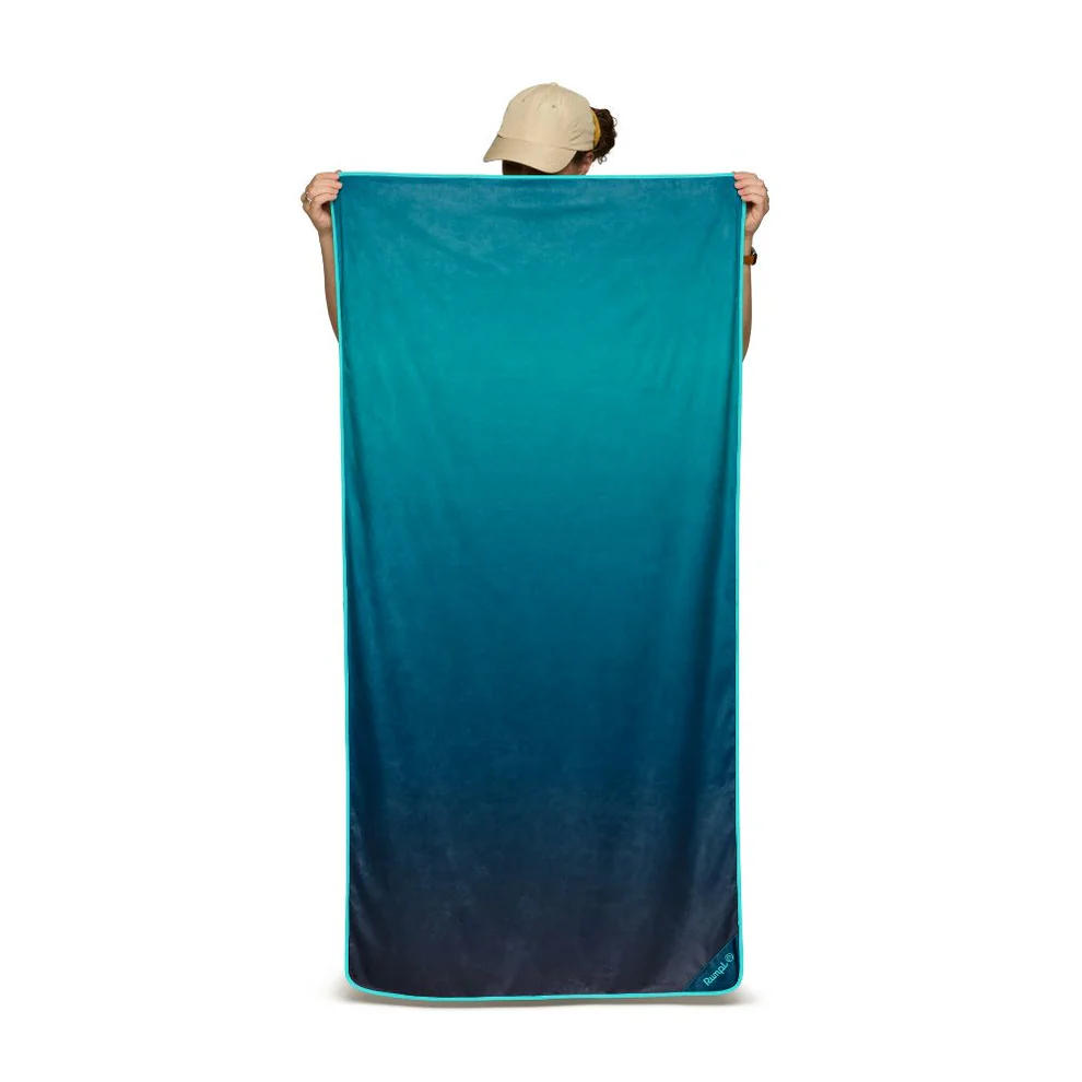 Tech Towel - Ocean Fade
